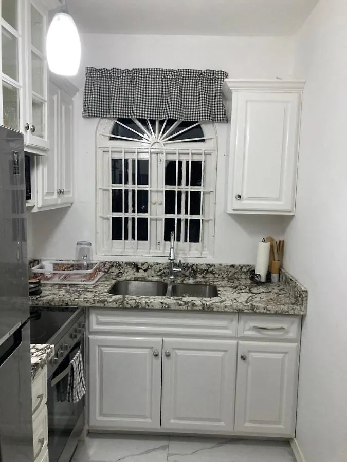 Skycastle Apt H4 Lejlighed Ocho Rios 0*,